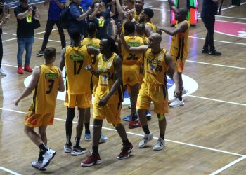 Gaiteros vence a Héroes en el Peba