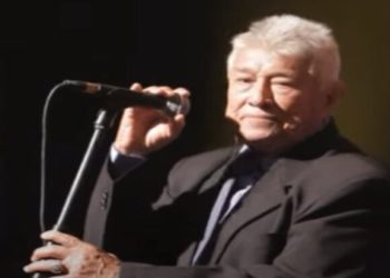 MUERE CHALO NAVARRO: Suenan las doce campanadas en el cielo por la llegada del cantante del Super Combo Los Tropicales