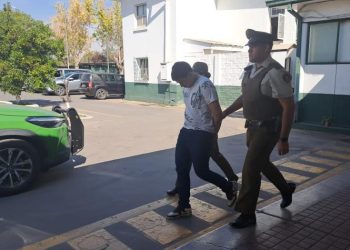 Detienen a dos venezolanos por asesinato de carabinero en Chile