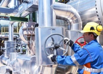 Industria química reporta caída de la demanda nacional de un 48 %