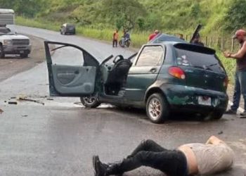 Impactante colisión entre carro y camión deja un muerto en carretera Lara-Zulia
