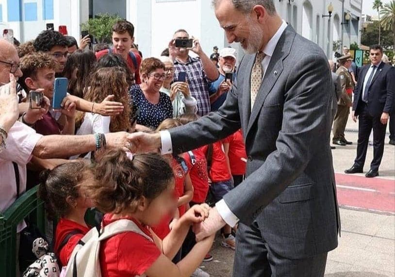 Una niña pellizcó al Rey de España