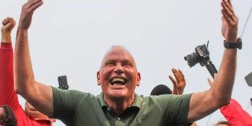 GANÓ DI MARTINO: VOLVIÓ, VOLVIÓ, VOLVIÓ Y EL CHAVISMO GANA EL ZULIA